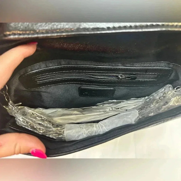 BLOOMINGDALES AQUA DESIGNER CLUTCH - Picture 3 of 4